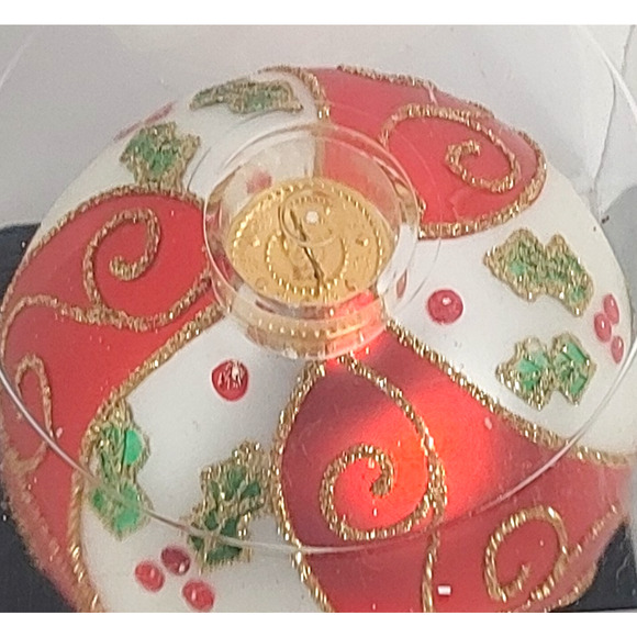 NEW Hand Crafted Glass Blown Christmas Ball Ornament In Acrylic Box Display - Picture 3 of 6